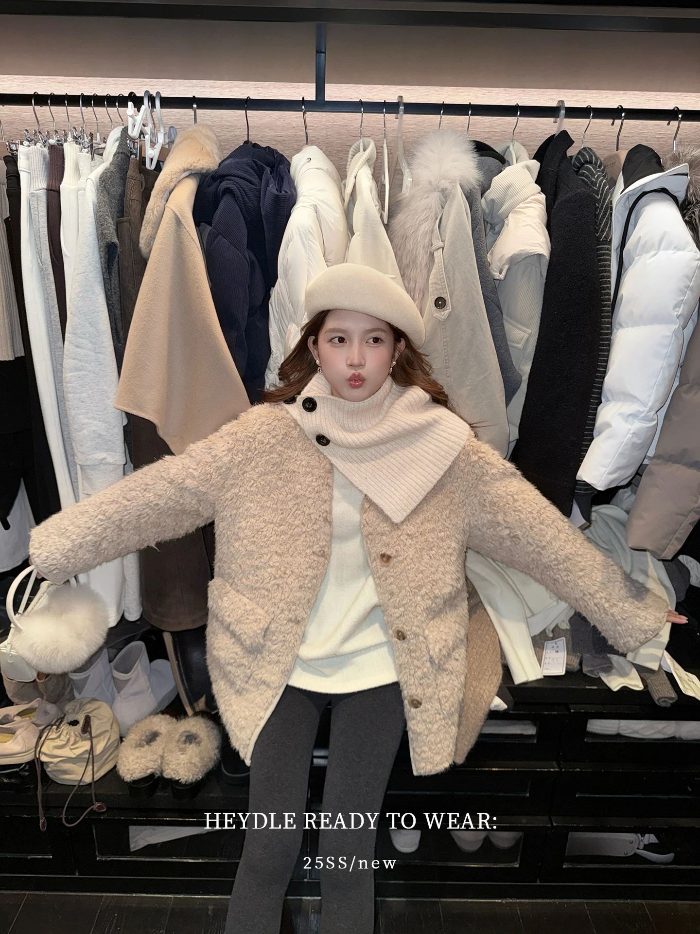 

Пальто Bla Bean Humming Cr Roll из овечьей шерсти с круглым воротом, антивозрастное, свободного кроя, экологичное, из полиэстеровой ткани