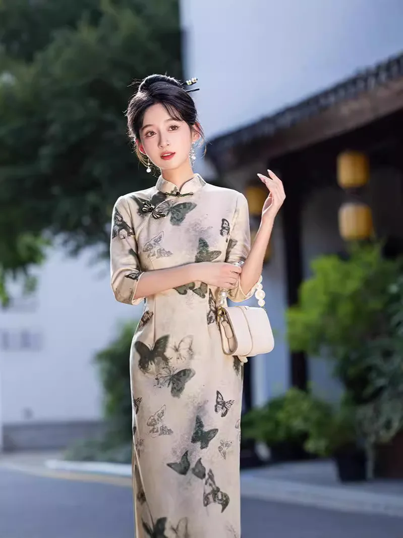 Täglich Cheong sam 2024 neuer chinesischer Stil verbessert Wildleder Schmetterling gedruckt Mädchen Cheong sam Qipao Kleid