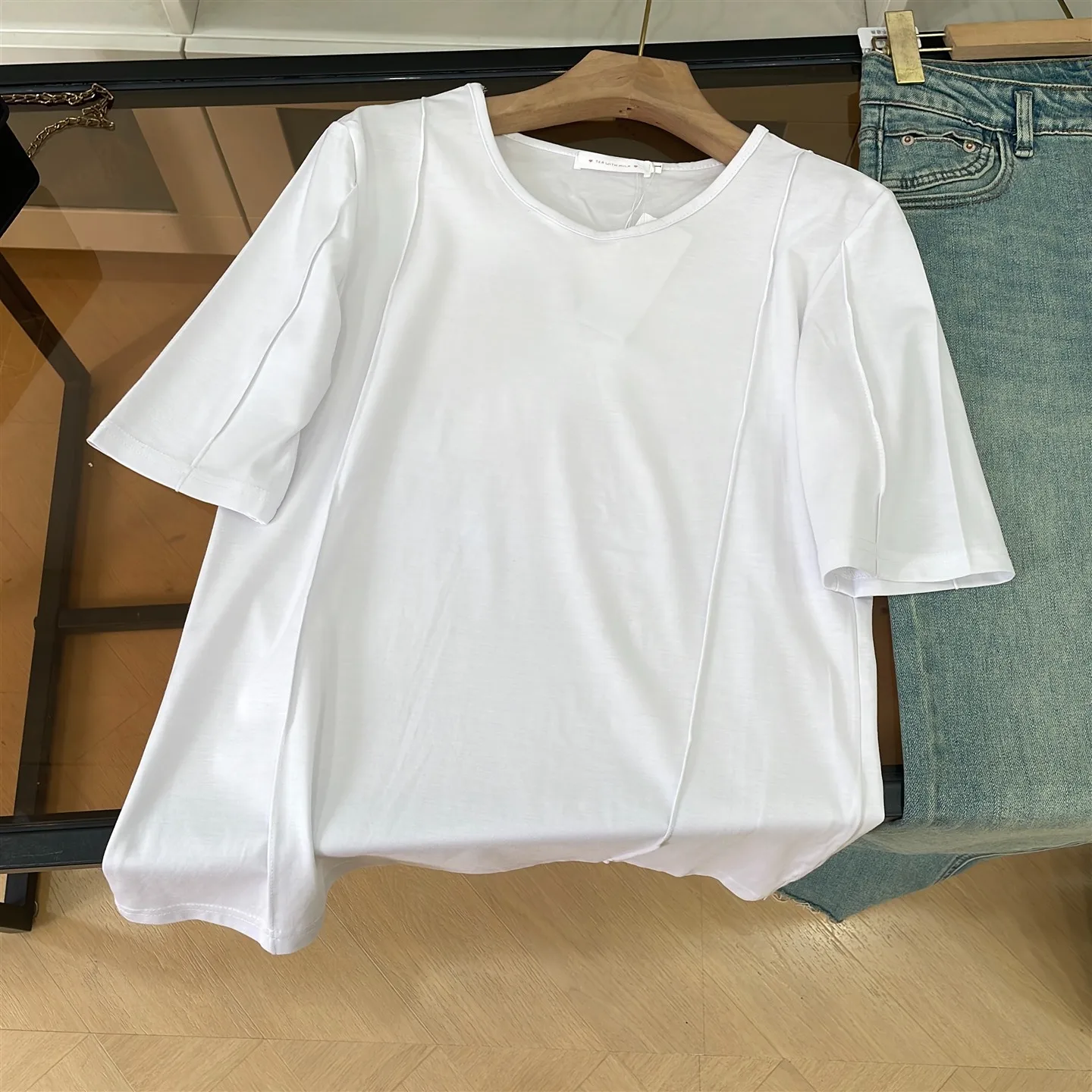 Summer New Basic Style Slim Fit Fishbone Line Large V Neck Short Sleeve Simple Versatile T Shirt Casual round Neck Top for Women