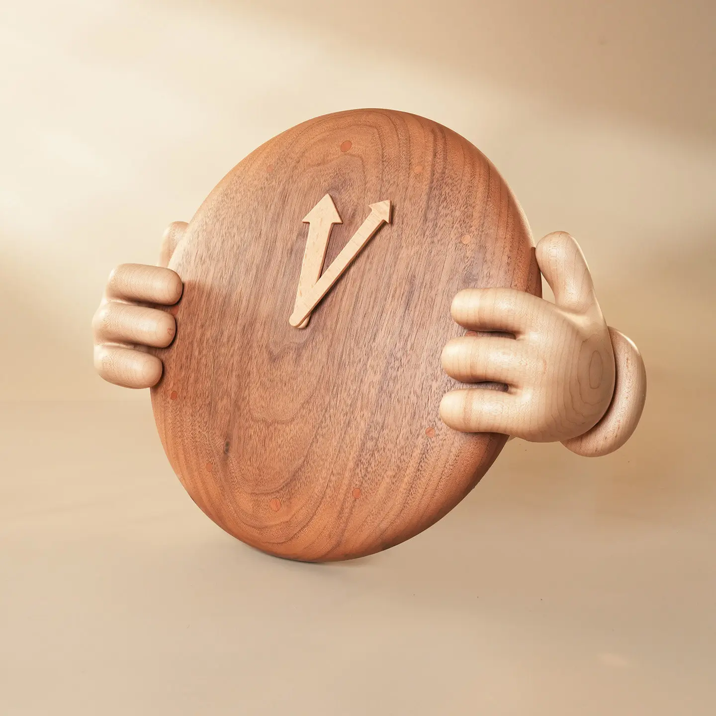 Grasp the time, personalized cartoon creative walnut wall clock clock living room home decoration hanging
