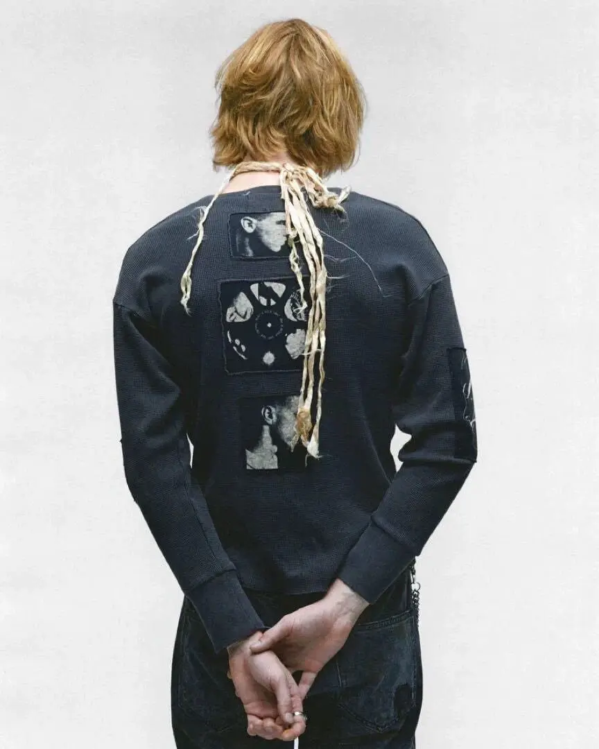 ER/D 24FW dark gray large neckline combination sticker waffle long-sleeved T-shirt