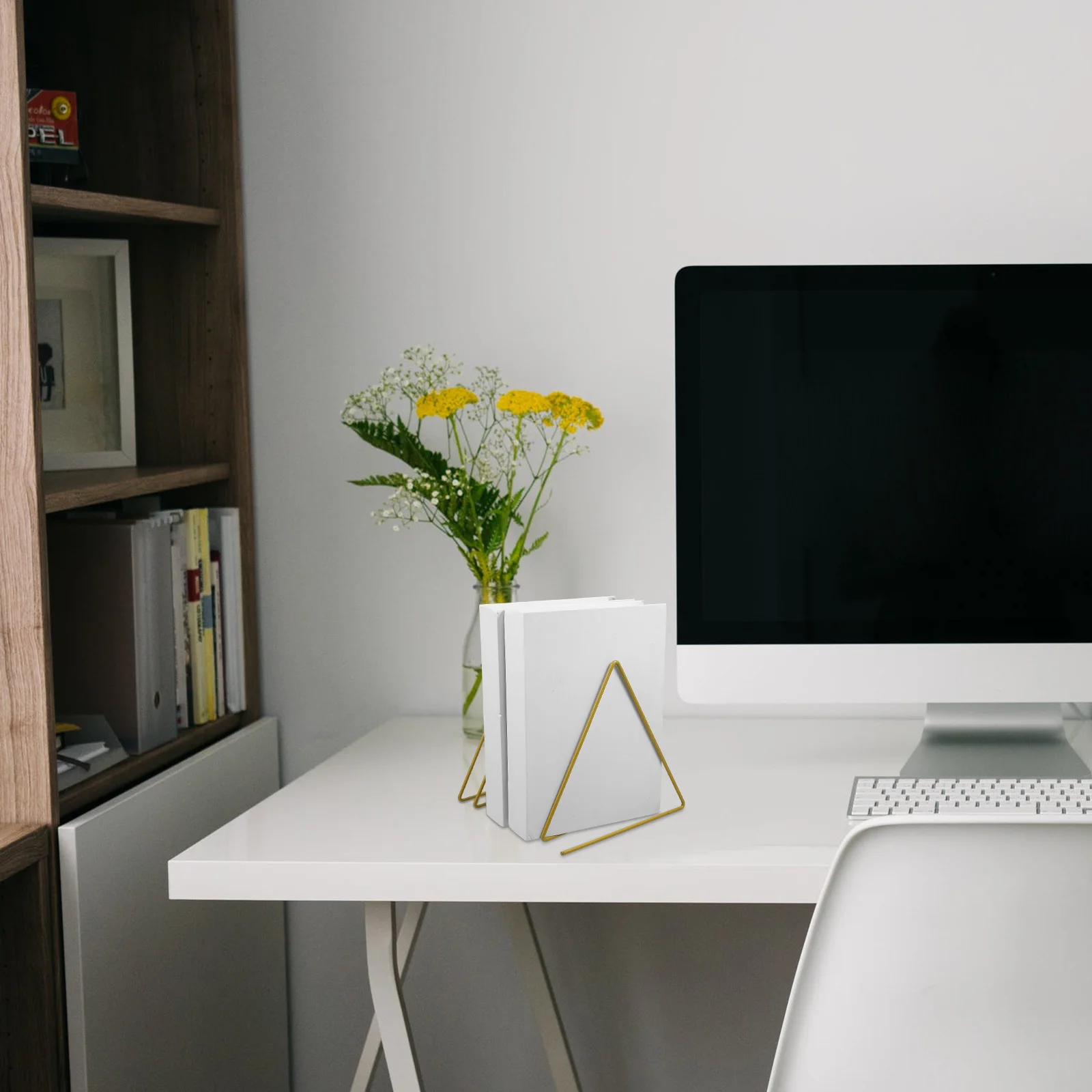 

Triangle Metal Bookshelf Desktop Organizer for Office School Home Golden File Folder Holder Magazine Rack Storage Document Stand