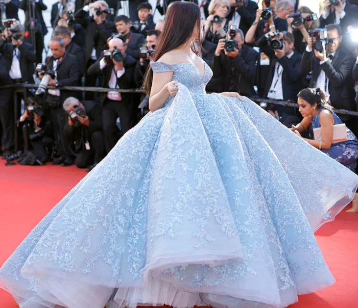 Sky Blue Celebrity Dresses Ball Gown Off The Shoulder Tulle Appliques Long Famous Formal Red Carpet Dresses