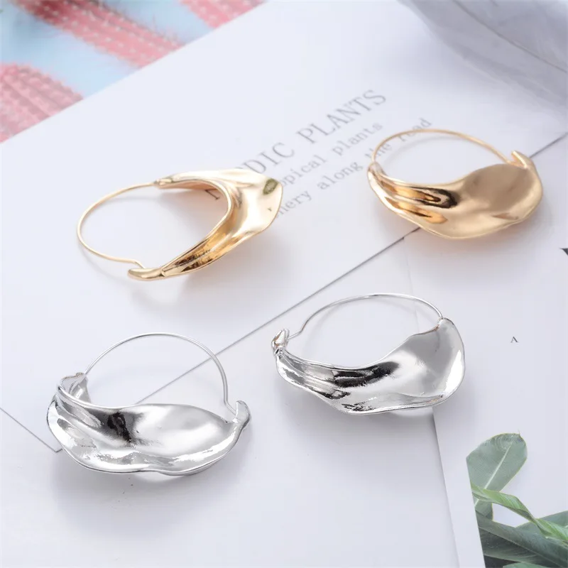 New Irregular Earrings for Women Fashion Minimalist Flower Basket Exaggerated Earrings Metal Ear Buckle Party Jewelry Gifts