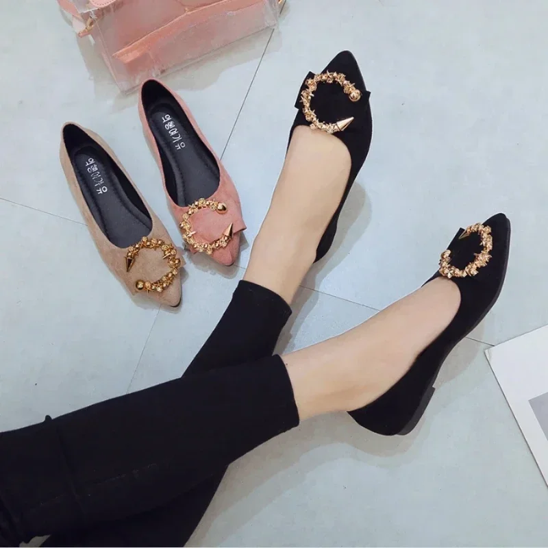 Spring and Autumn Casual Fashion Pointed Toe Comfortable Non-slip Wear-resistant Simple Metal Decorative Women\'s Shoes