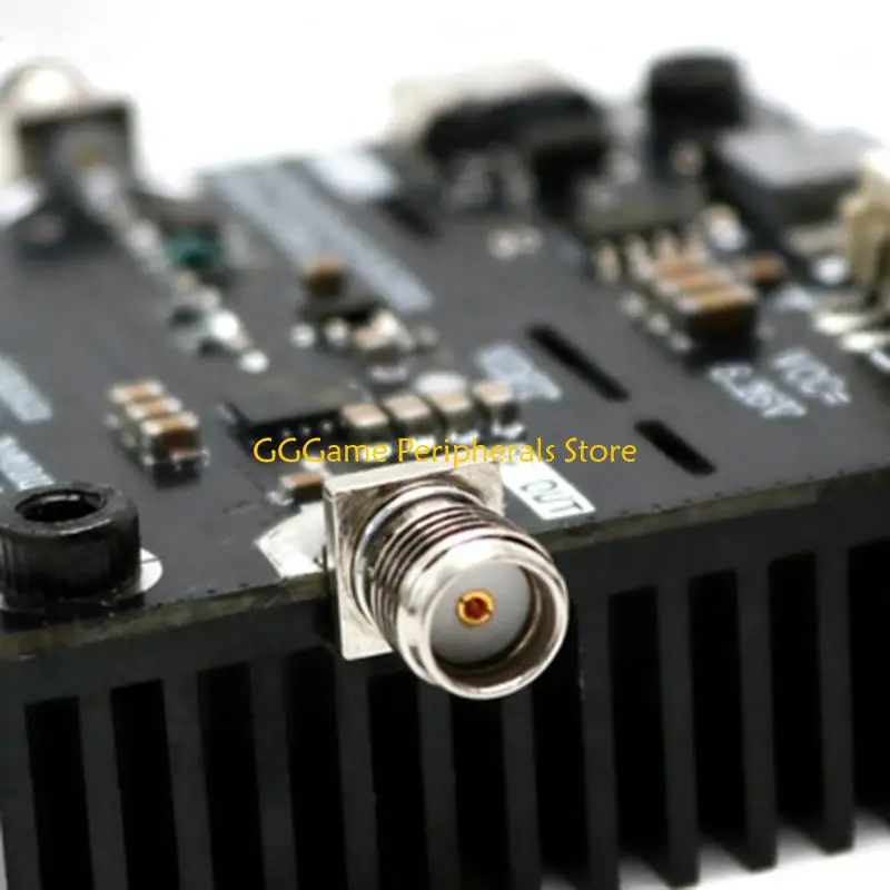 salida-estable-del-amplificador-potencia-35db-u55b-24-ghz-para-instrumentacion-precision