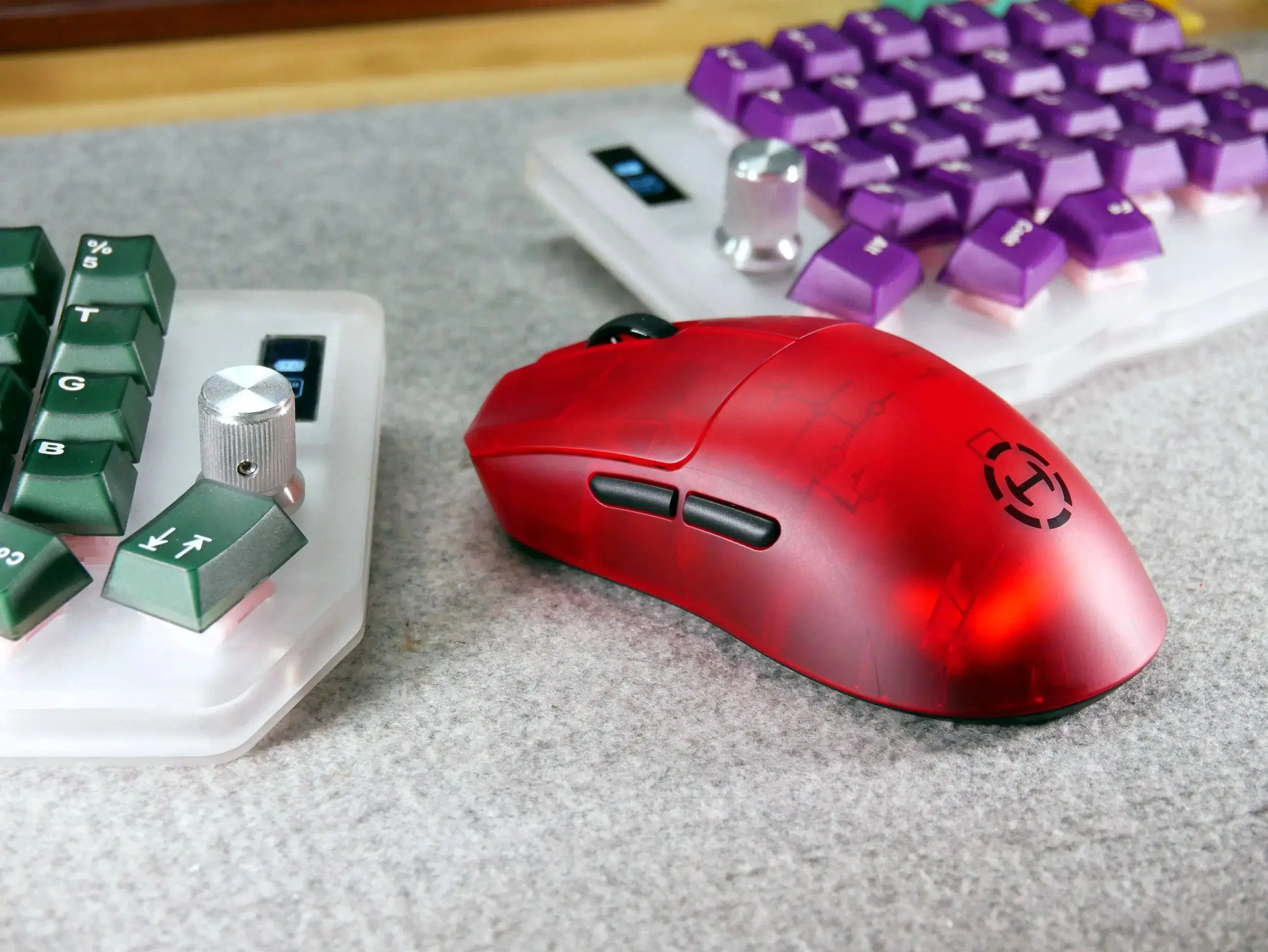 HECATE G3M PRO 2.4G Wireless Bluetooth Mouse Red Transparent PAW3395 3 Modes Rechargeable Gaming Mouse 26000dpi