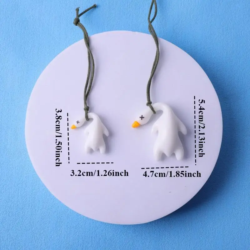 2 pieces of color changing roasted duck sunshine activated roasted duck fun pendant car scratch decoration car decoration pendan