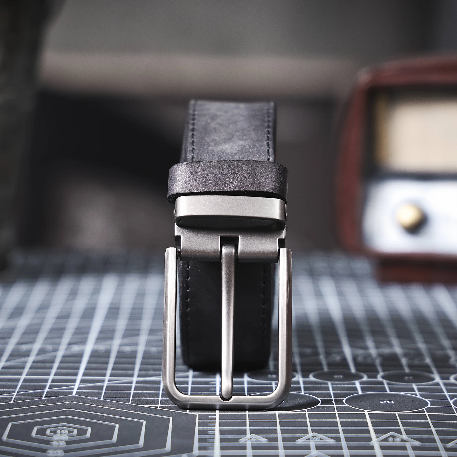 Echtleder-Herrengürtel aus Rindsleder, Italienisches Dickleder mit Geschenkbox, Retro Vielseitiger Herren-Jeansgürtel, Ideale Geschenkwahl – Detail 24