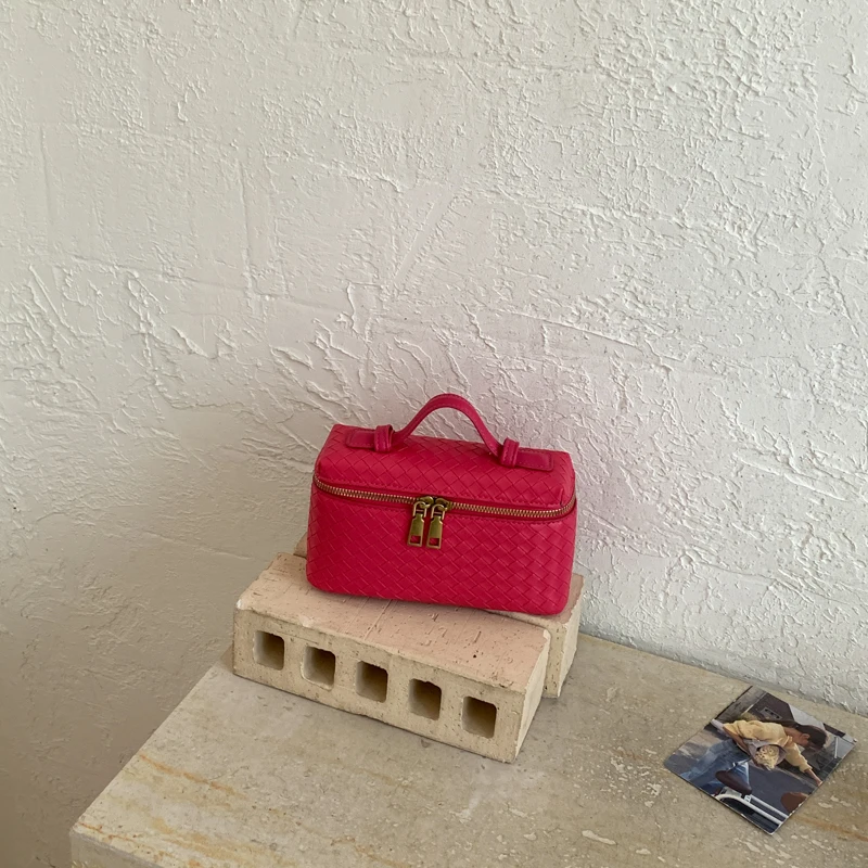 

Сумка Mom' Bag: Классическая кожаная сумка через плечо от люксового бренда, элегантная и популярная женская сумка-мессенджер, прочная и стильная.