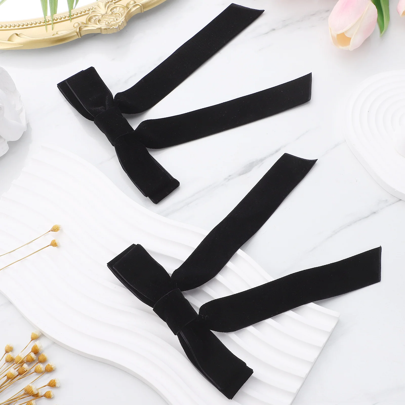 

2Pcs Hair Bows Ribbon Clips Small Thin Hair Bow Barrettes for Women Elegant Hold Everyday Use Velvet Bow Barrette