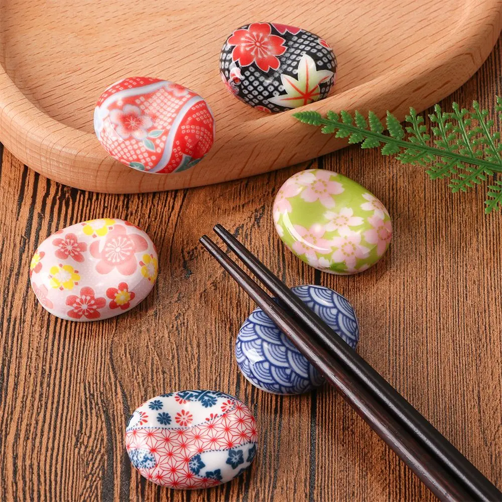 Cute Ceramic Chopsticks Holder Chinese Retro Tableware Rest Convenient Fork Rack Art Pattern Spoon Holder