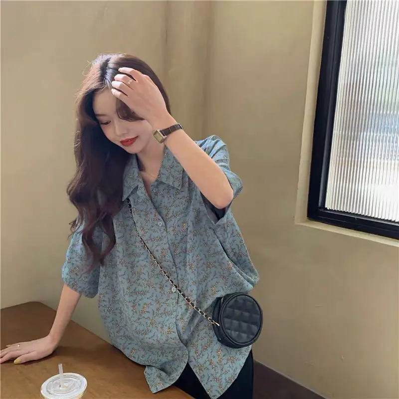 Summer Woman Clothes HongKong Retro Style Niche Chic Short Sleeve Casual Korean Fashion Loose Harajuku Chiffon Shirt Floral Easy