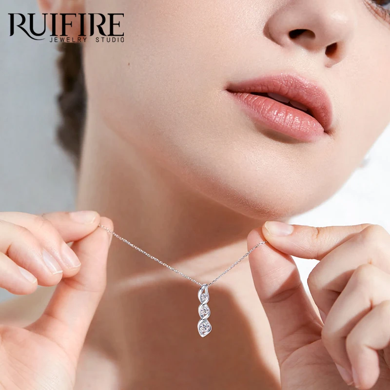 

RUIFIRE Moissanite Diamond Necklace Gift for Women Twisted Pendant S925 Sterling Silver Chain White Gold Plated Jewelry GRA