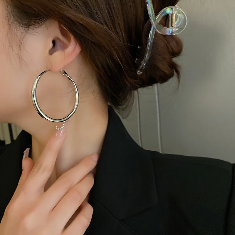 Trendy Simple Exaggerated Metal Round Hoop Earrings For Women Holiday Party OL Fashion Y2K Jewelry Big Ear Accessories