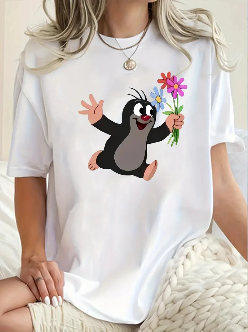 Women'S Plus Size Casual T-Shirt with Groundhog Holding Flowers Print, Crew Neck, Short Sleeve, Casual Summer Wear