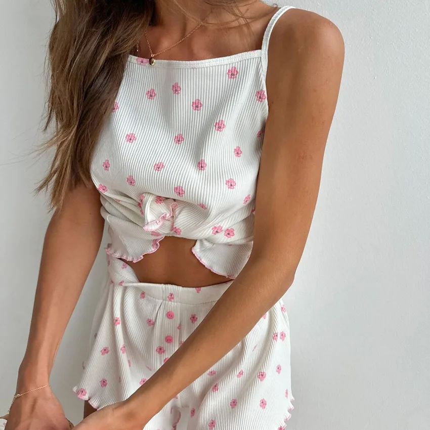 

European-style new knitted printed ruffled edge comfortable pajama set for women with halter-style short pants home wear apparel