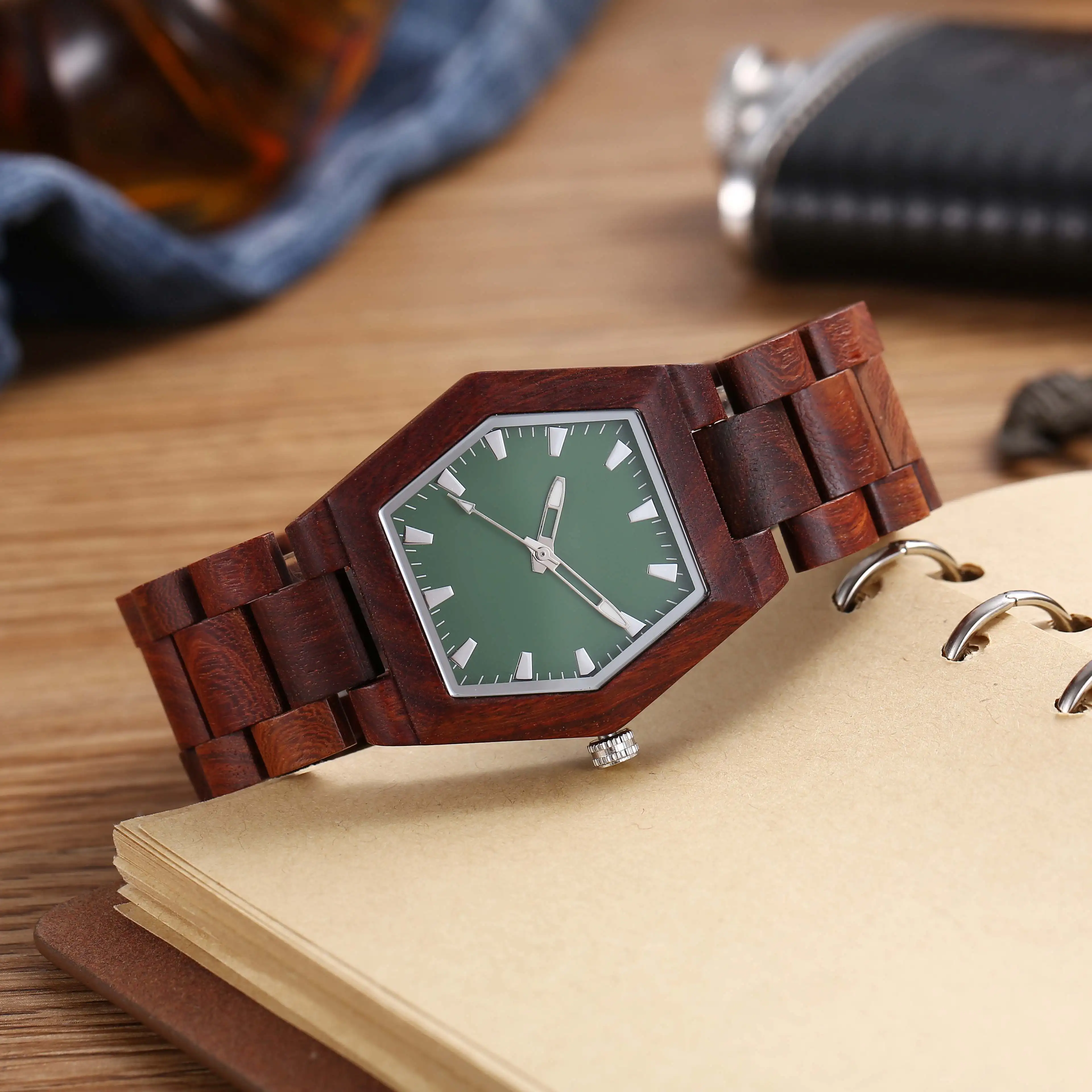 Men's Retro Simple Creative Elegant Lightweight Watch Dial Design Classic Fashionable Pure Natural Wooden Hexagonal Watches