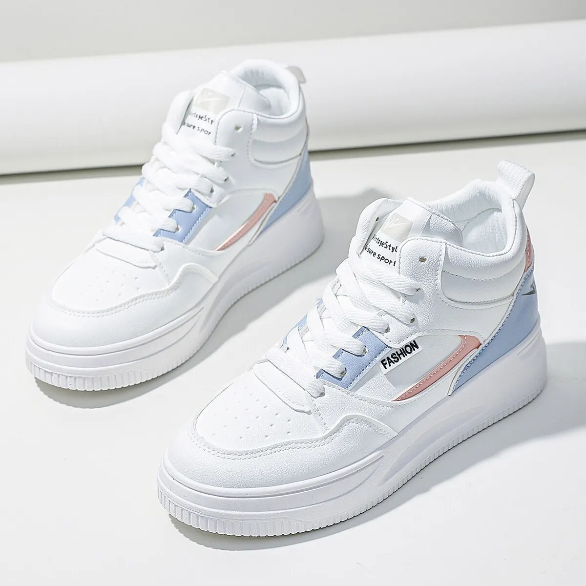 2024 Women White Colorblock Lace-Up Front Skate Shoes High-top Sneakers Lightweight Work Sneakers for Indoor Outdoor Gym