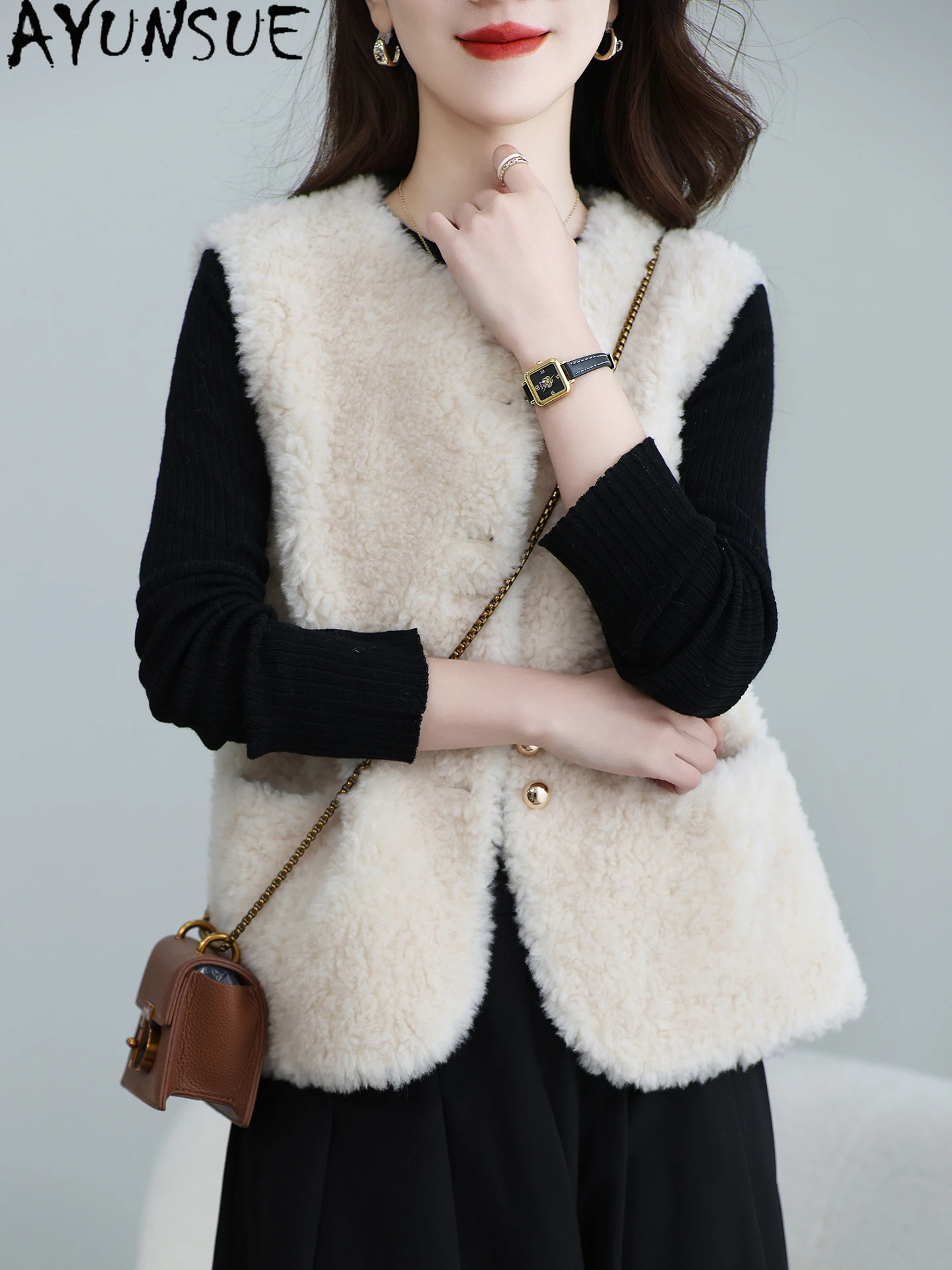 เสื้อกั๊กขนสัตว์แท้ 100% ยี่ห้อ AYUNSUE สำหรับผู้หญิง ทำจากขนแกะ ไม่มีแขน เสื้อแจ็คเก็ตสำหรับผู้หญิง ฤดูใบไม้ร่วง ฤดูหนาว เสื้อผ้าปี 2025  เสื้อโค้ทขนสัตว์ผสม