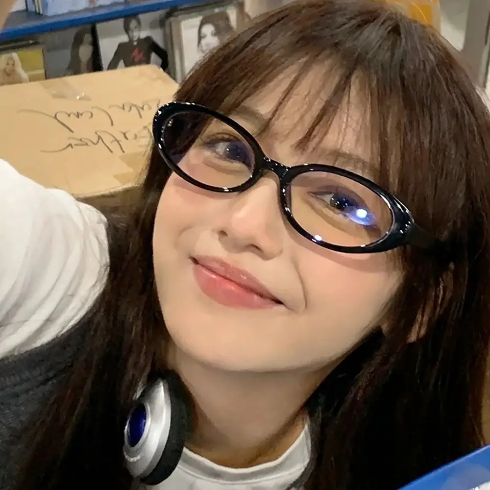 نظارات سوداء مضادة للضوء الأزرق، ملابس العين بدون مواد مكياج، نظارات قراءة بيضاوية الشكل لحماية العين، نظارات عتيقة، مكتب الدراسة #4