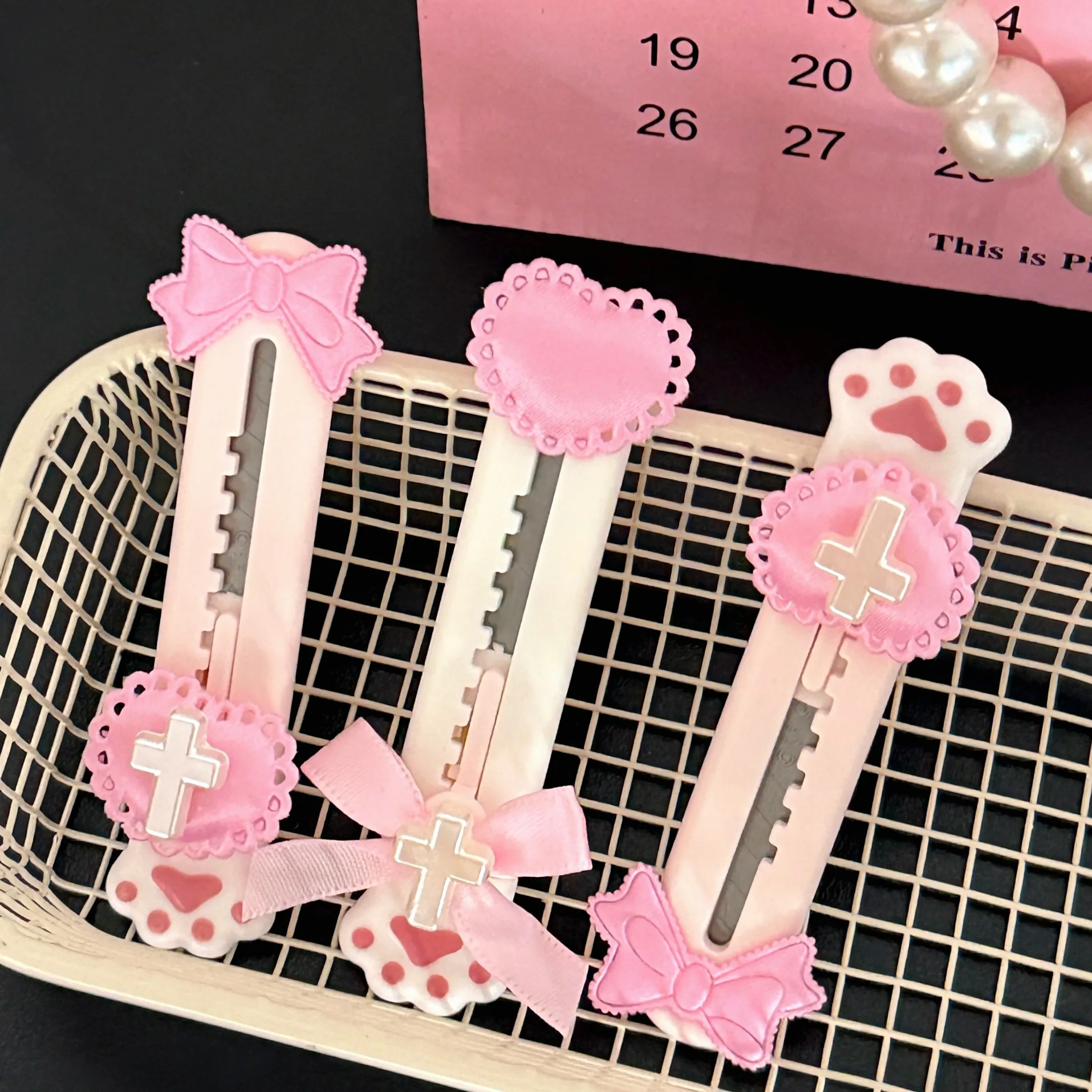 3 Pcs Cat Claw Art Knife Portable Open Box Knife Hand Account Knife Disassembly Express Telescopic Knife