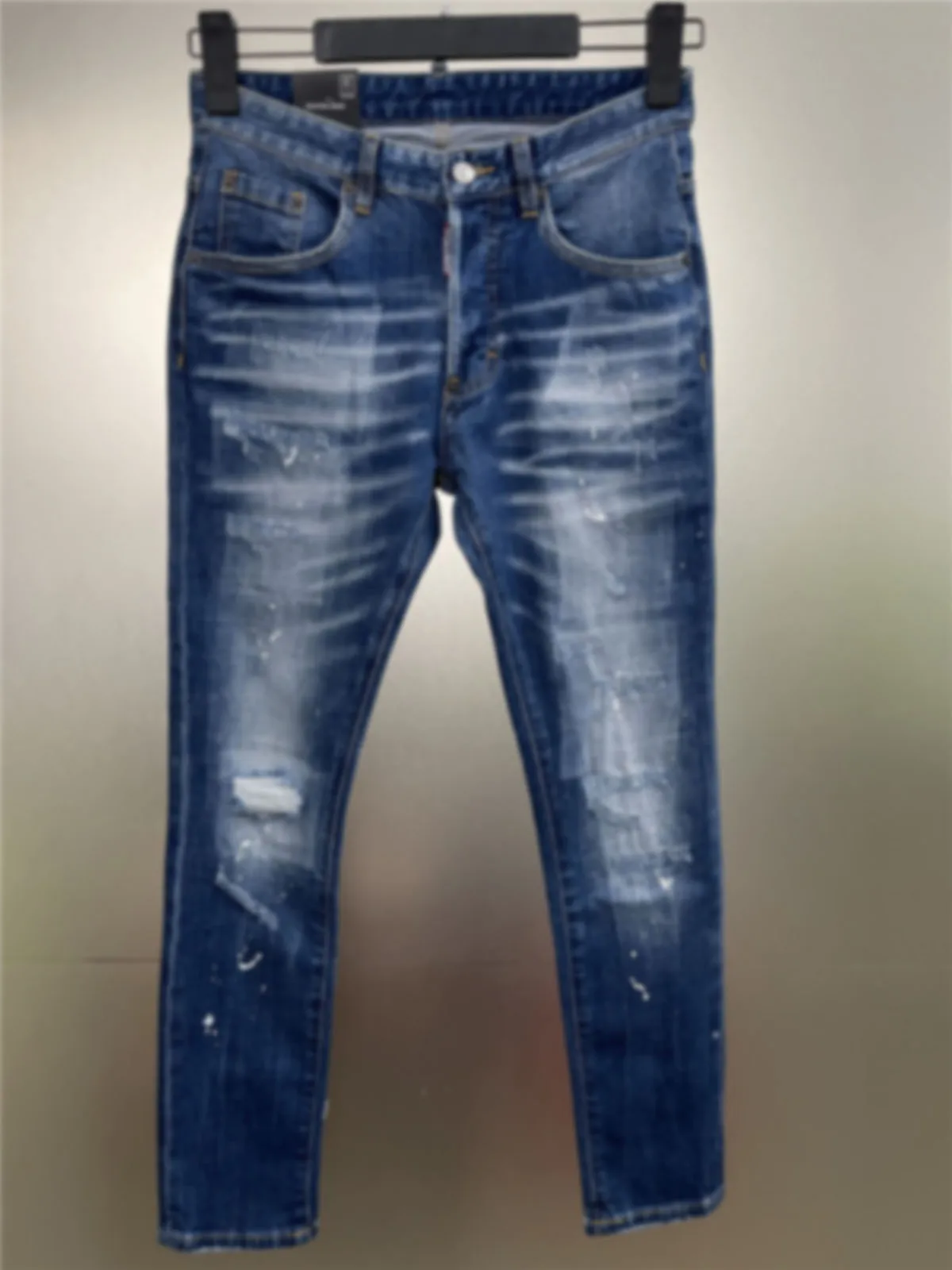 

2024 Spring/Summer New D2 Jeans for Men, Washed, Worn, and Painted, Fashionable Small Feet, Dark Blue