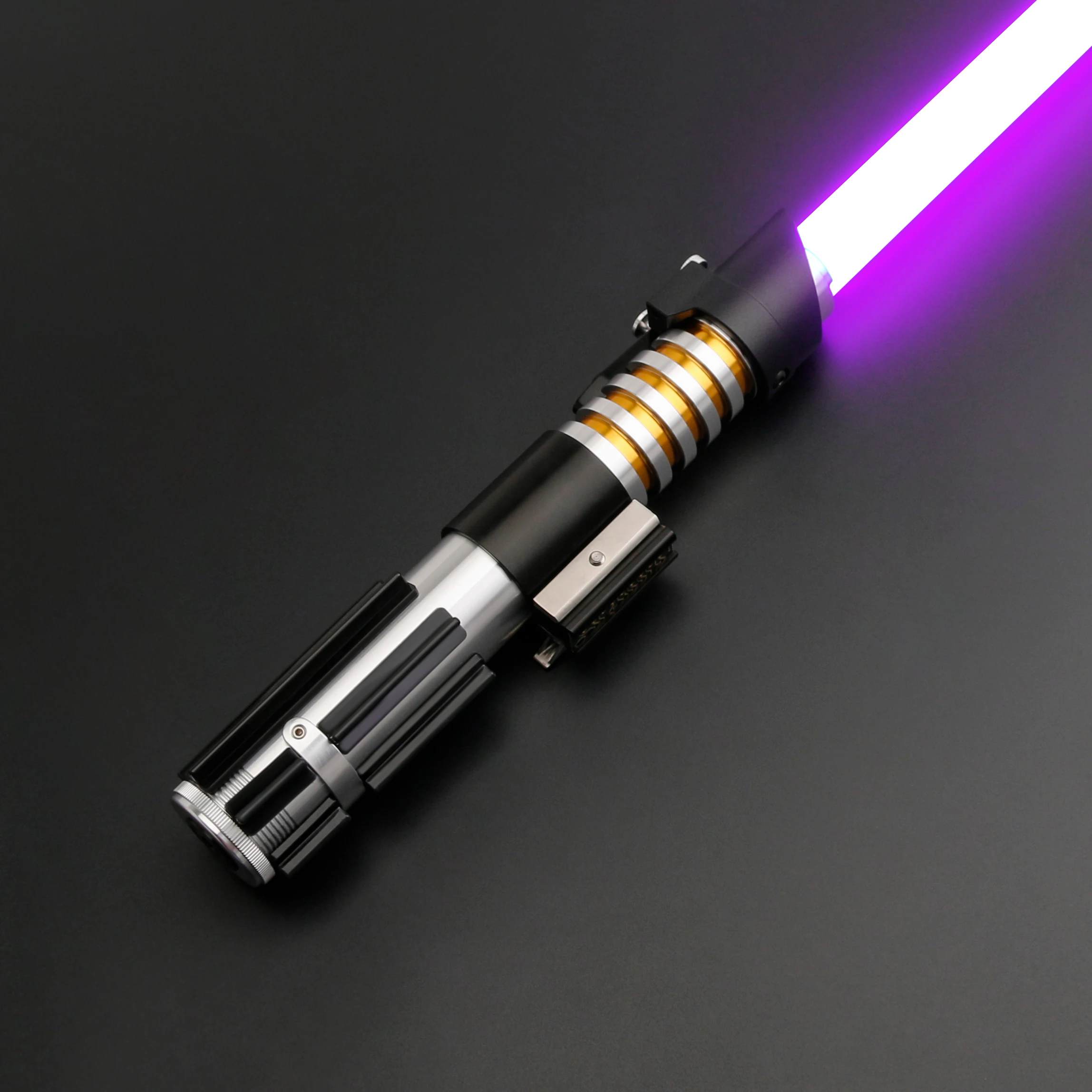 TXQSABER Elzar Sword Mann السلس يجلس القتالية GesturJEDI اللعب السلس سوينغ المعادن Lightsaber قوة توهج ضوء سكاي ووك هدية الليزر