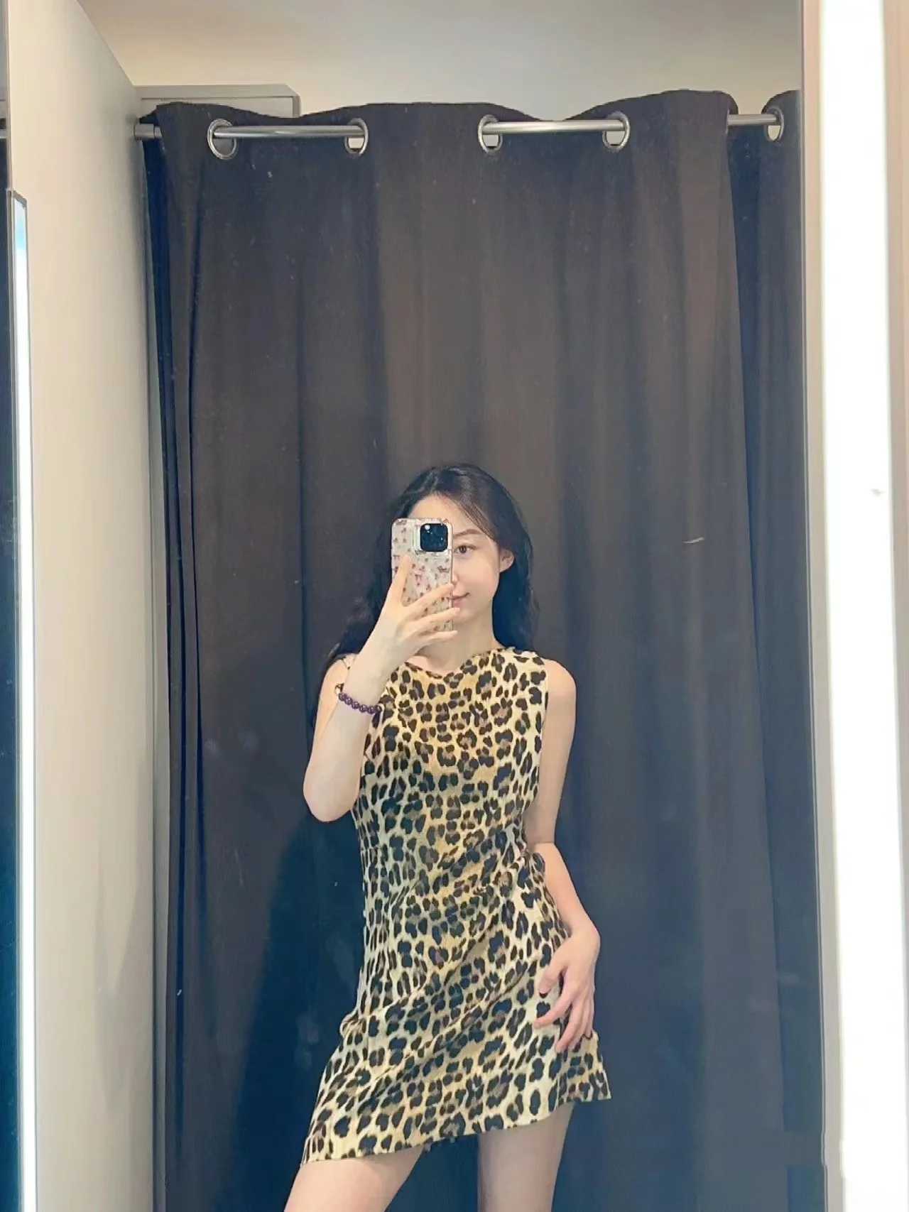 تنورة صيف 2025 مثيرة بتصميم عتيق مطبوع عليها حيوانات الفهد Dr للسيدات تنورة على شكل حرف a من ألياف البوليستر بقصة ضيقة مستديرة من Neline