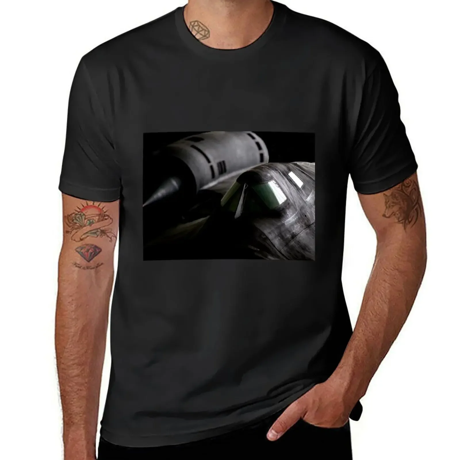 

USAF SR-71 Blackbird jet aircraft. T-Shirt animal prinfor boys man t shirt black t shirts for men