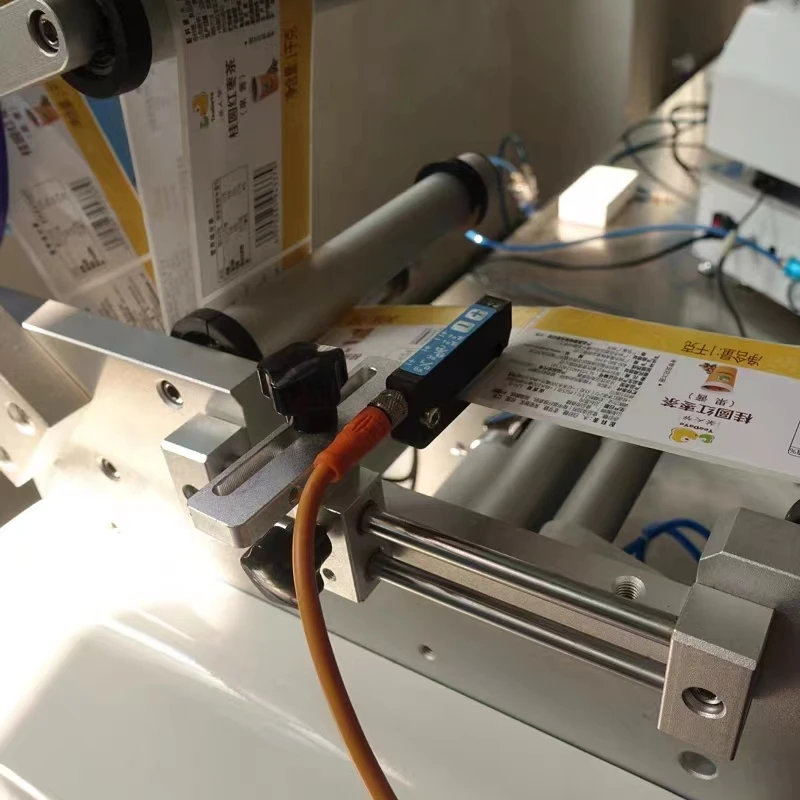 Desktop square Bottle Top Surface Press Label Sticking Label Machine Semi-automatic