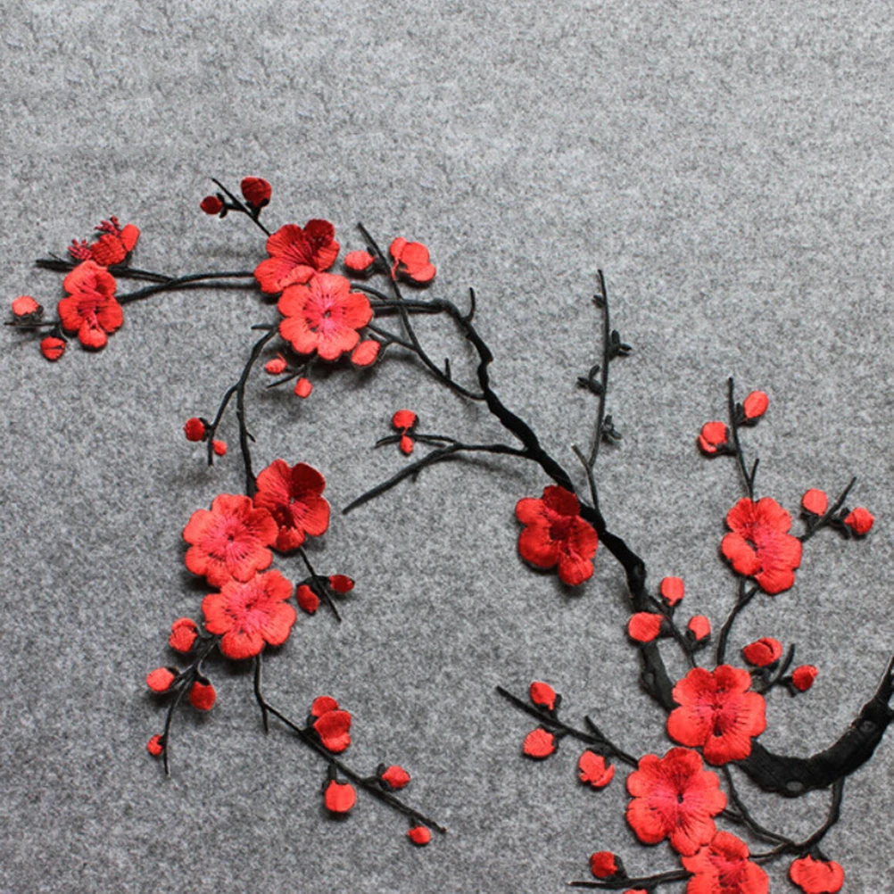 1Pc Plum Blossom Flower Applique Clothing Embroidery Patch Fabric Sticker Iron On Patch Craft Sewing Repair Embroidered