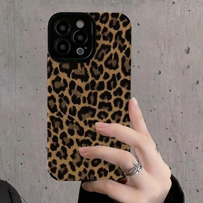 Luxury Brown Black Leopard Silicone Case For iPhone 15 14 Pro Max 11 12 13 Mini SE 8 7 Plus X XR XS MAX Soft Cases Leather Cover