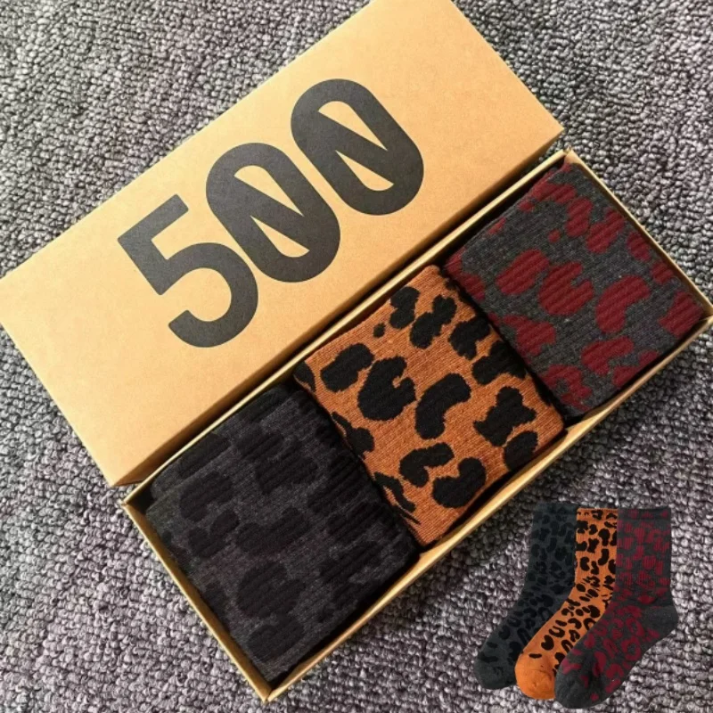 3 pairs of gift boxes Fashionable Mid-length Leopard Socks for Women - Perfect for Autumn and Winter