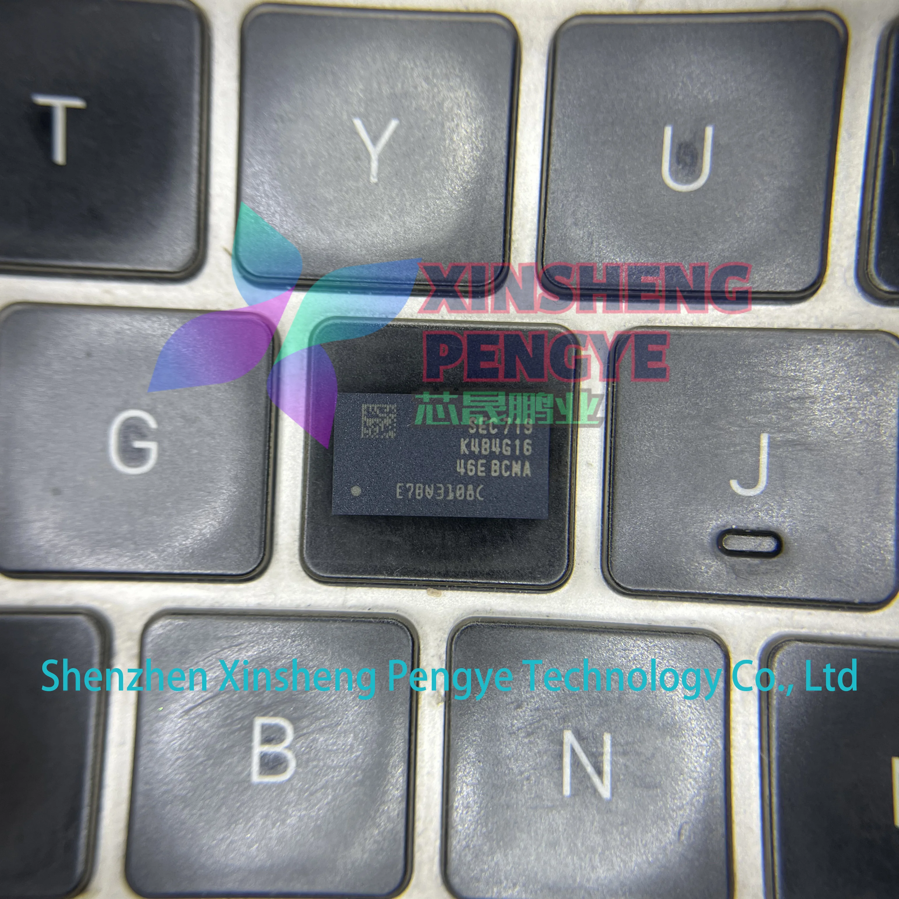 100% جديدة ومبتكرة K4B4G1646E-BCMA K4B4G1646E حزمة FBGA-96 DDR3 SDRAM 4G 256Mx16 1.5V SDRAM رقاقة الذاكرة IC في المخزون