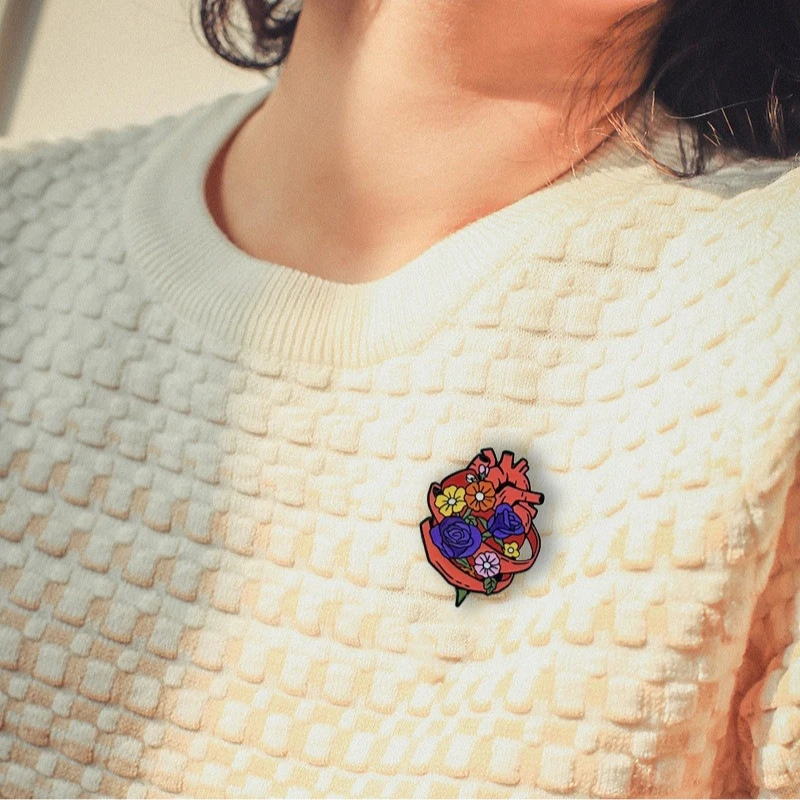 Colorful Flower Heart Series Brooch Metal Badge Pin For DIY Clothing Bags Hat Scarf Decoration Perfect Teaching Gift Accessory