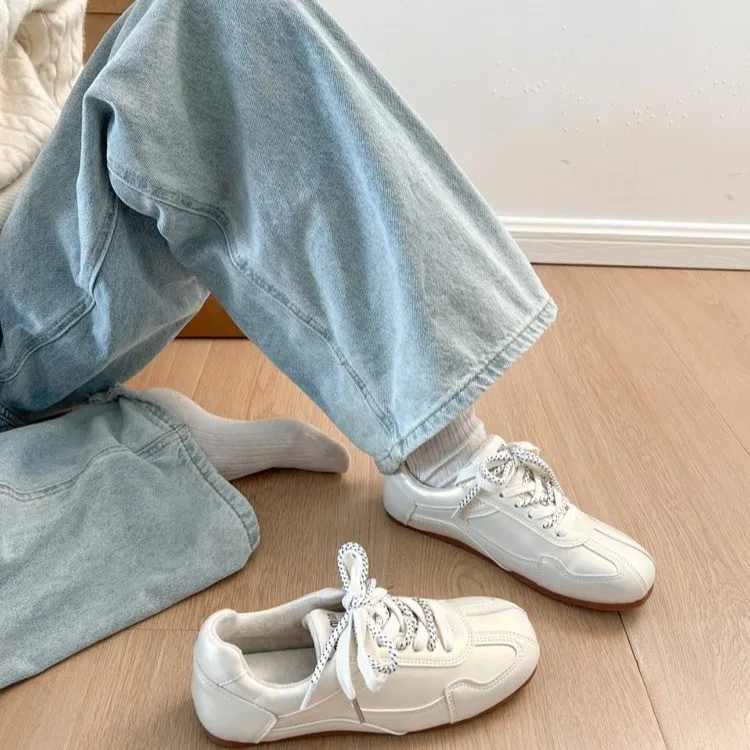 

Весенняя ограниченная серия, дышащая повседневная универсальная женская обувь на плоской подошве Dequn Oes, низкие круглые женские туфли