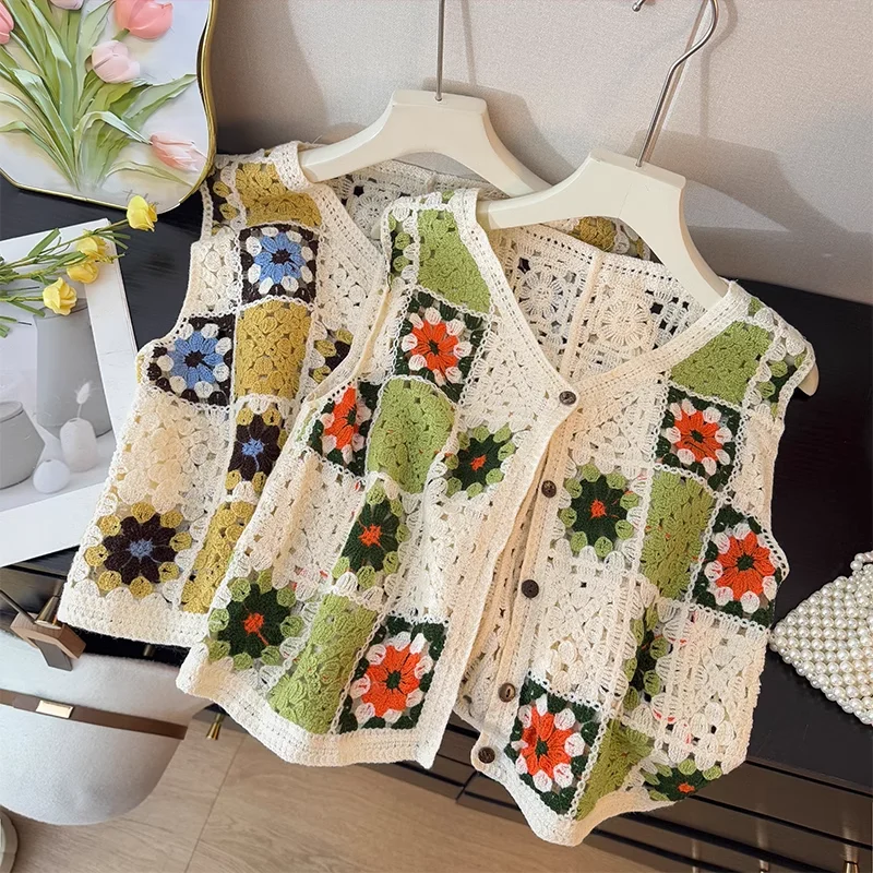 

Vintage Hollow Hook Flower Vest Women Spring Summer V Neck Sleeveless Waistcoat Cardigan Fashion All Match Buttons Tops