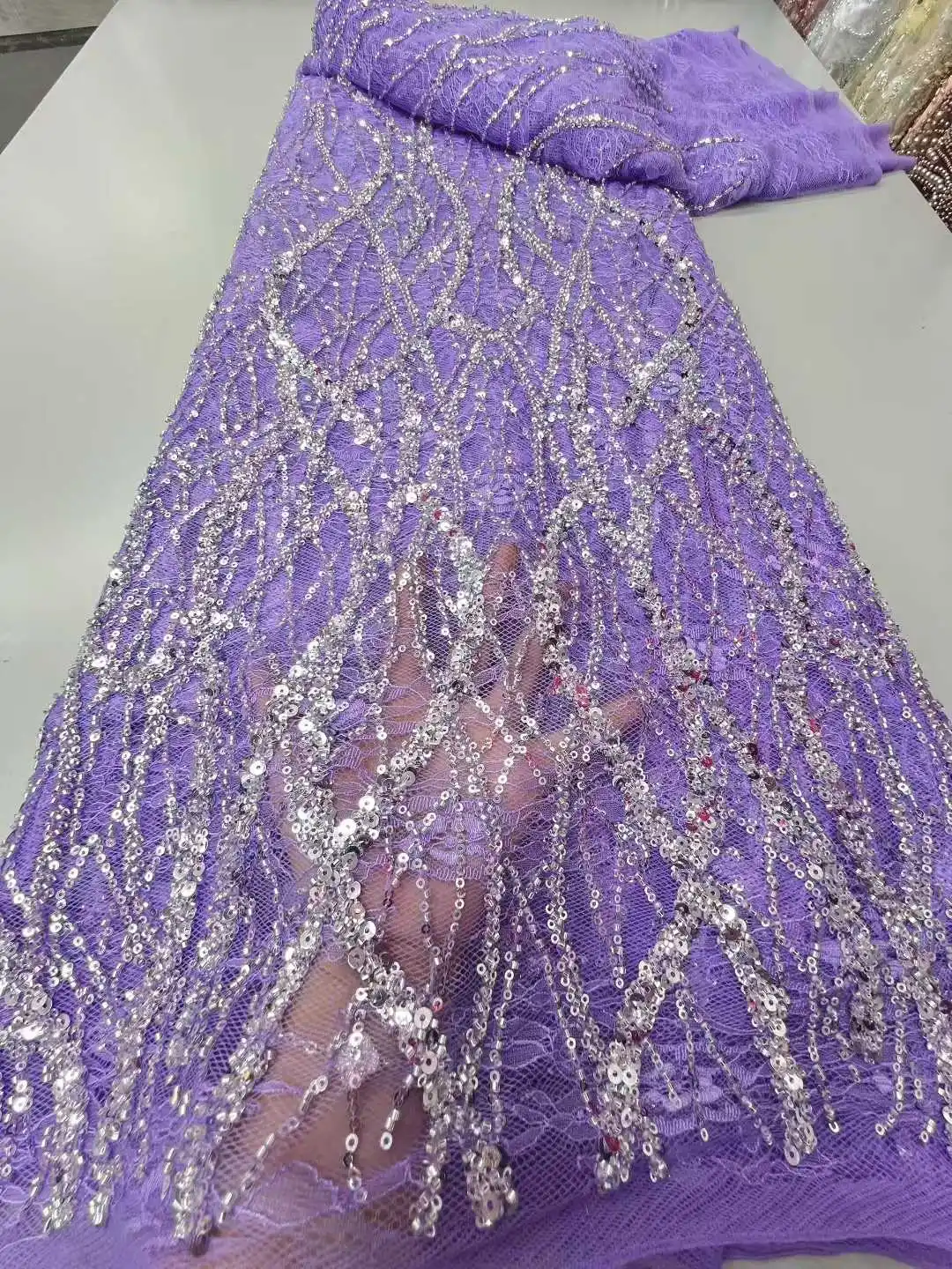 ผ้าลูกไม้ทูลล์ประดับลูกปัดทำมือแบบคลาสสิกของไนจีเรีย ปี 2025 ผ้าลูกไม้ปักเลื่อมหรูหราแบบแอฟริกันสำหรับชุดราตรีผู้หญิง