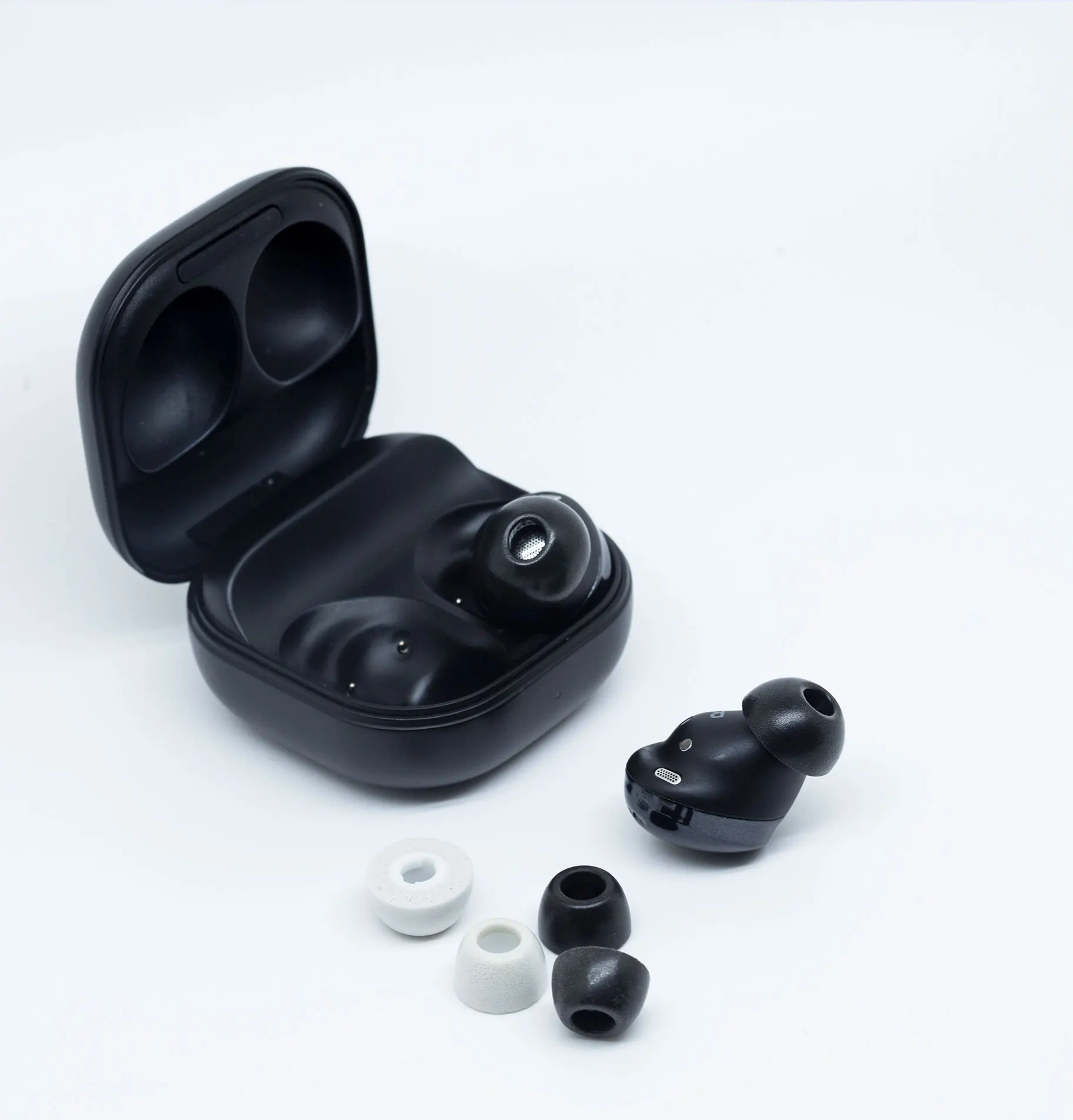6 pezzi Marsic per Samsung Mesh Earbuds Upgrade filtro ovale tappi per le orecchie in spugna morbidi e confortevoli antipolvere, sporchi e resistenti al sudore