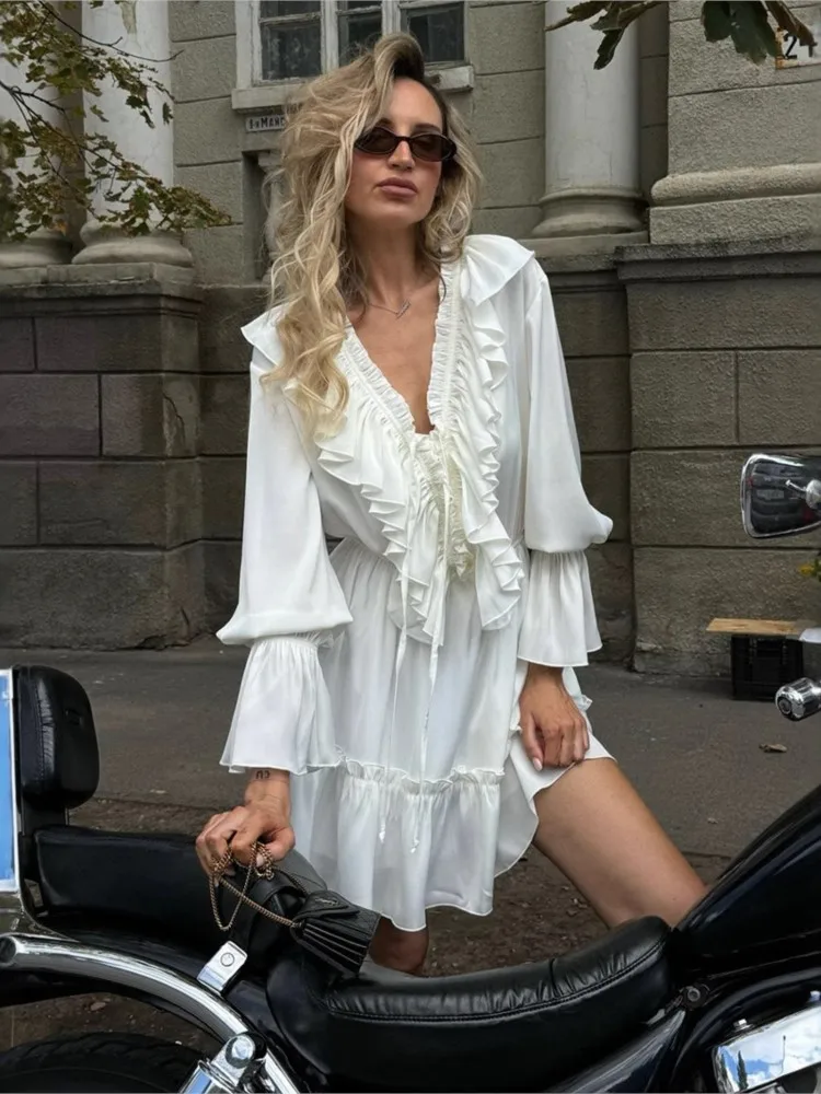 

Elegant Pleated High Waisted Short Skirt Chiffon V-neck Dress For Women's Spring Summer New Fashion Trumpet Sleeve Dress Short