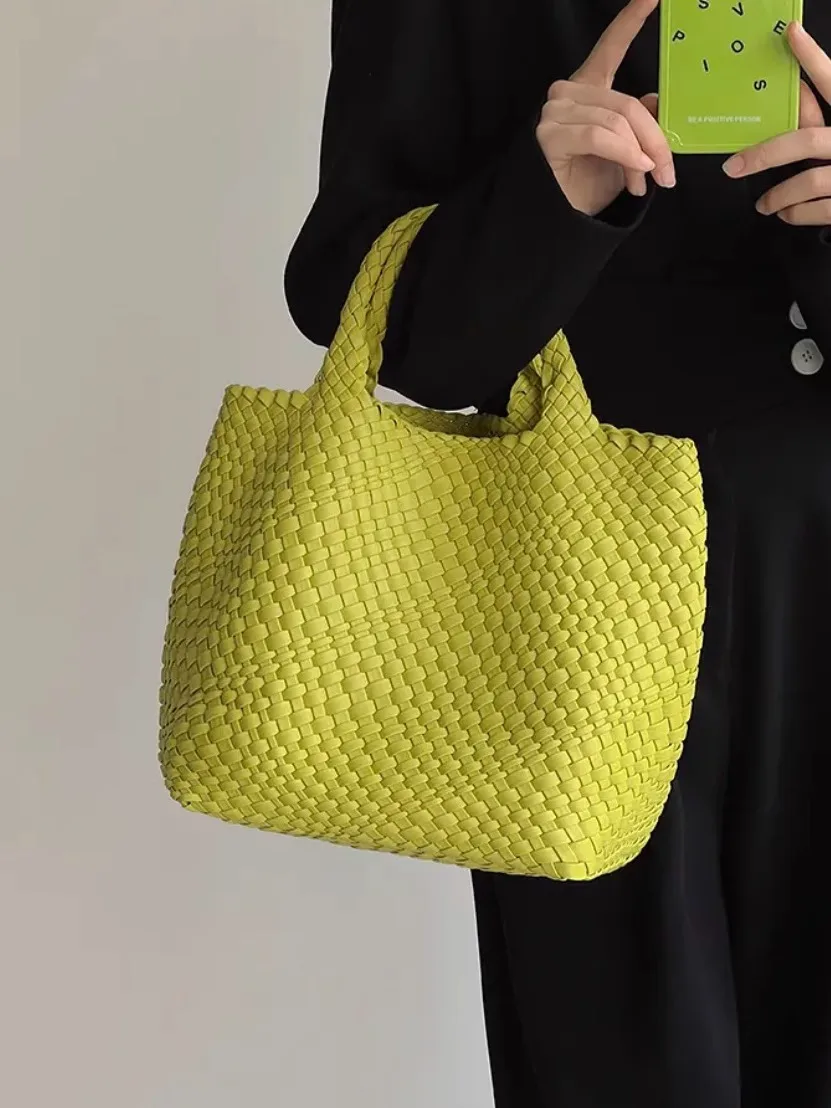 

Handwoven Large Capaci Tote Bag Commuter Faion High-End Color Versatile Mother-Child Bag Soft Handle Magnetic Bule