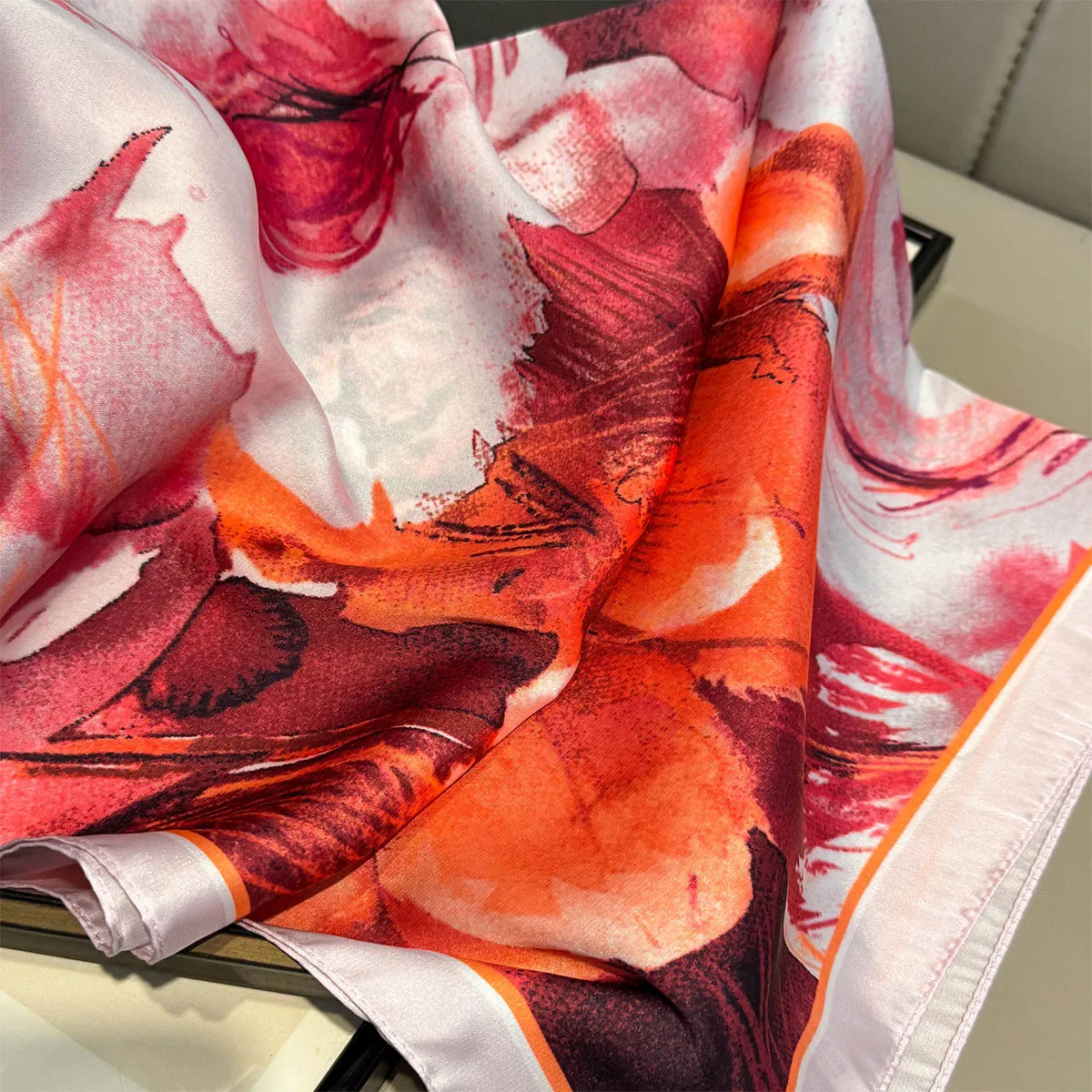 Trendy Floral 65x65cm Silk Scarf Women Elegant Square Bandana Headscarf Echarpes Bufanda Light Thin Sun Protection Decoration