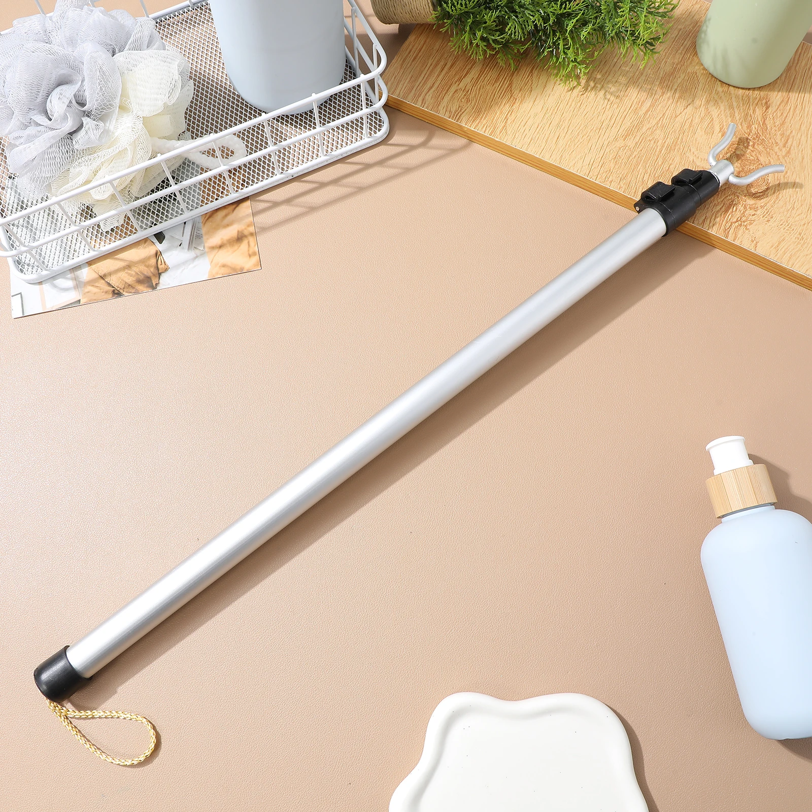 

Telescopic Clothes Rail Clothesline Pole Alloy Retractable Laundry Rod Practical Hanger Closet with Hook Aluminum