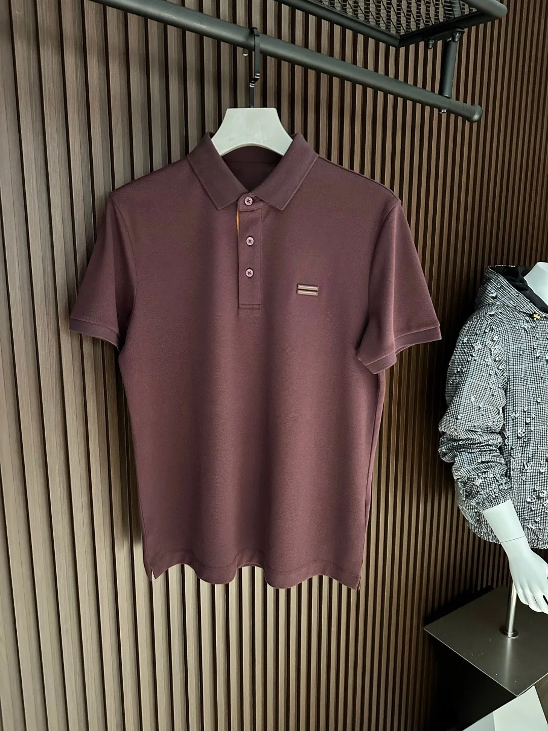 

Мужская повседневная рубашка в итальянском стиле, роскошная, с коротким рукавом, высокого качества, простая деловая модель с отложным воротником, летняя модная верхняя одежда