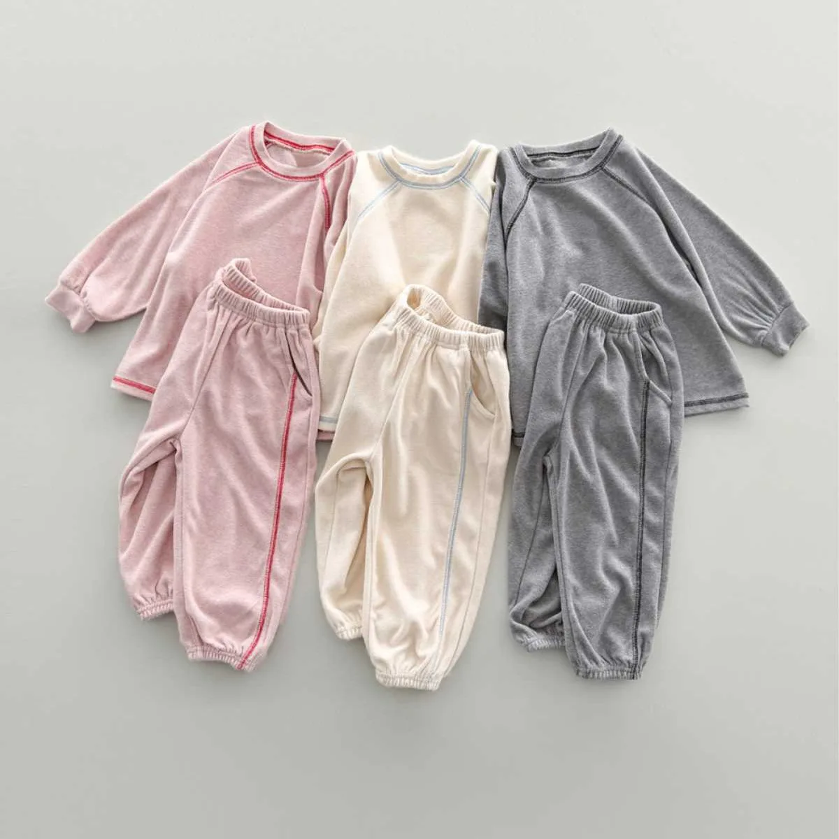completo-autunnale-2026-per-neonati-set-di-abbigliamento-casual-a-maniche-lunghe-top-e-pantaloni-sportivi-spessi-e-caldi-per-neonati-completo-2-pezzi-abbigliamento-invernale-caldo-per-neonati
