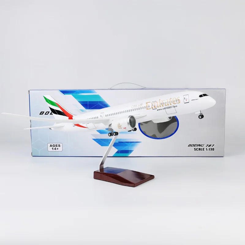 1:130 Scale Plane 787 Dreamliner Boeing Jetliner Emirates Airline Resin Die-Cast Airplanes For Collection