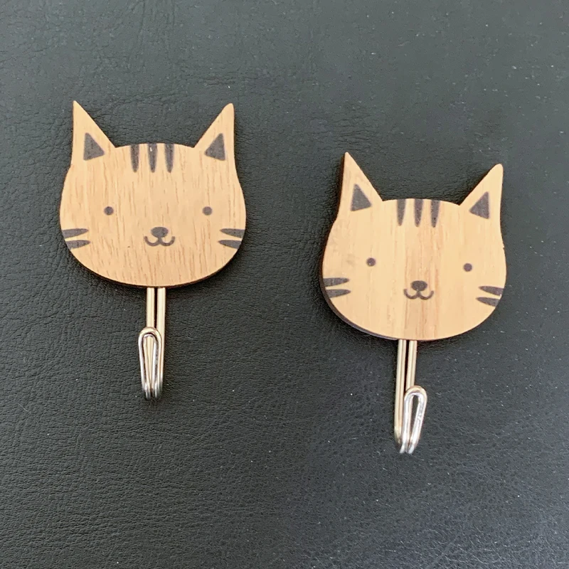 8 pieces, wooden cartoon animal hooks, can hang keys, hats, towels, self-adhesive household door hooks, can bear about 1 pound