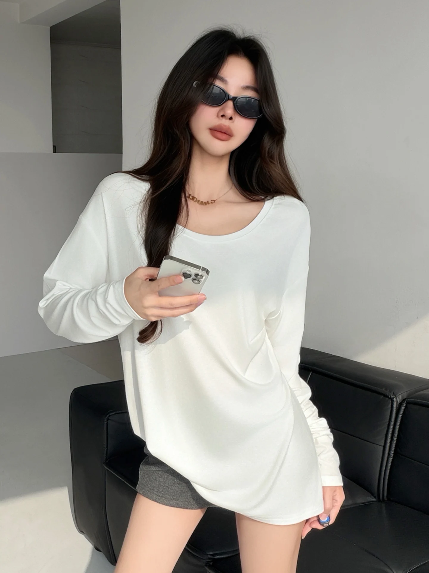 Loose Women's Long Sleeve T-shirt Breathable Cotton Polyester Blend round Neck Mid-Length Casual Lazy Style White Top