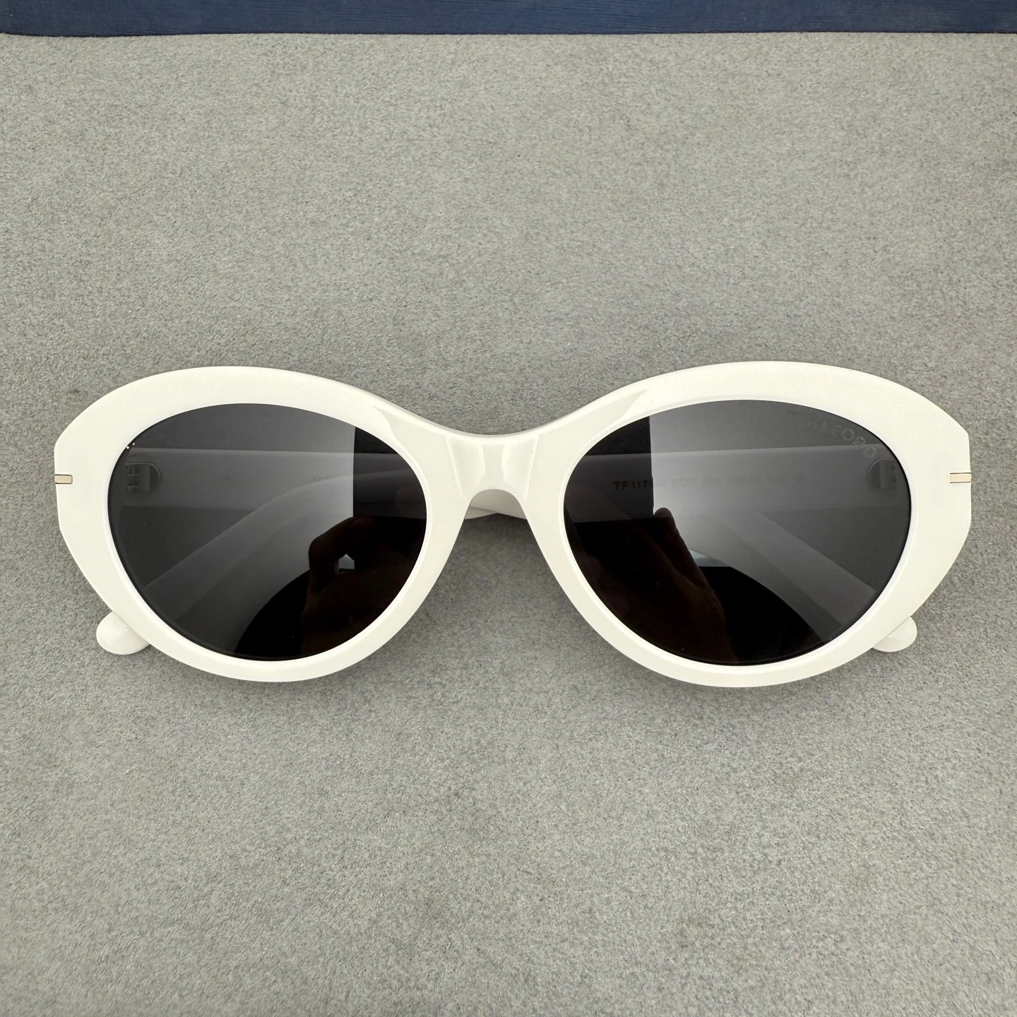 1171-K Sunglasses Man Woman,Retro Oval Cat Eye Frame,Dark Grey Lens,UV400,Vintage Chic Shades Boost Charm